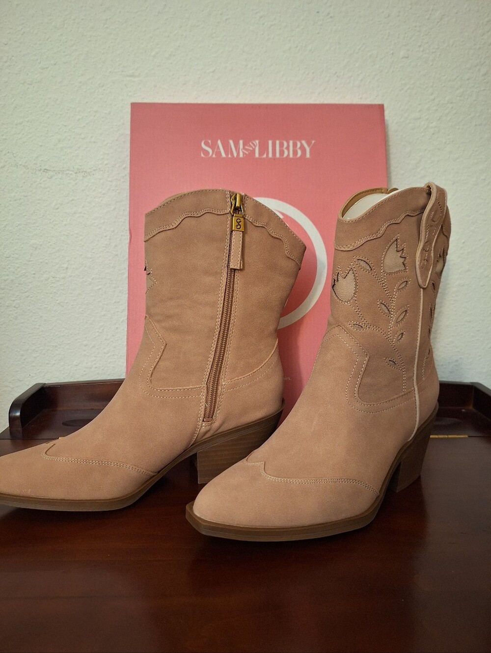 SAM & LIBBY Light Pink Boot Western Zip Booties Size 7.5M